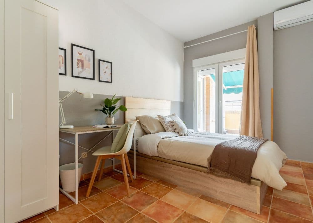 Private room in Madrid photo 2