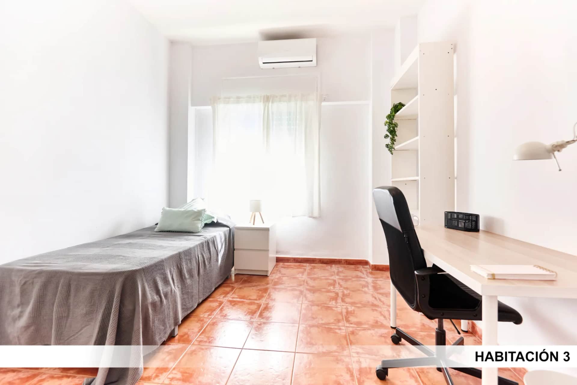 Room in Seville