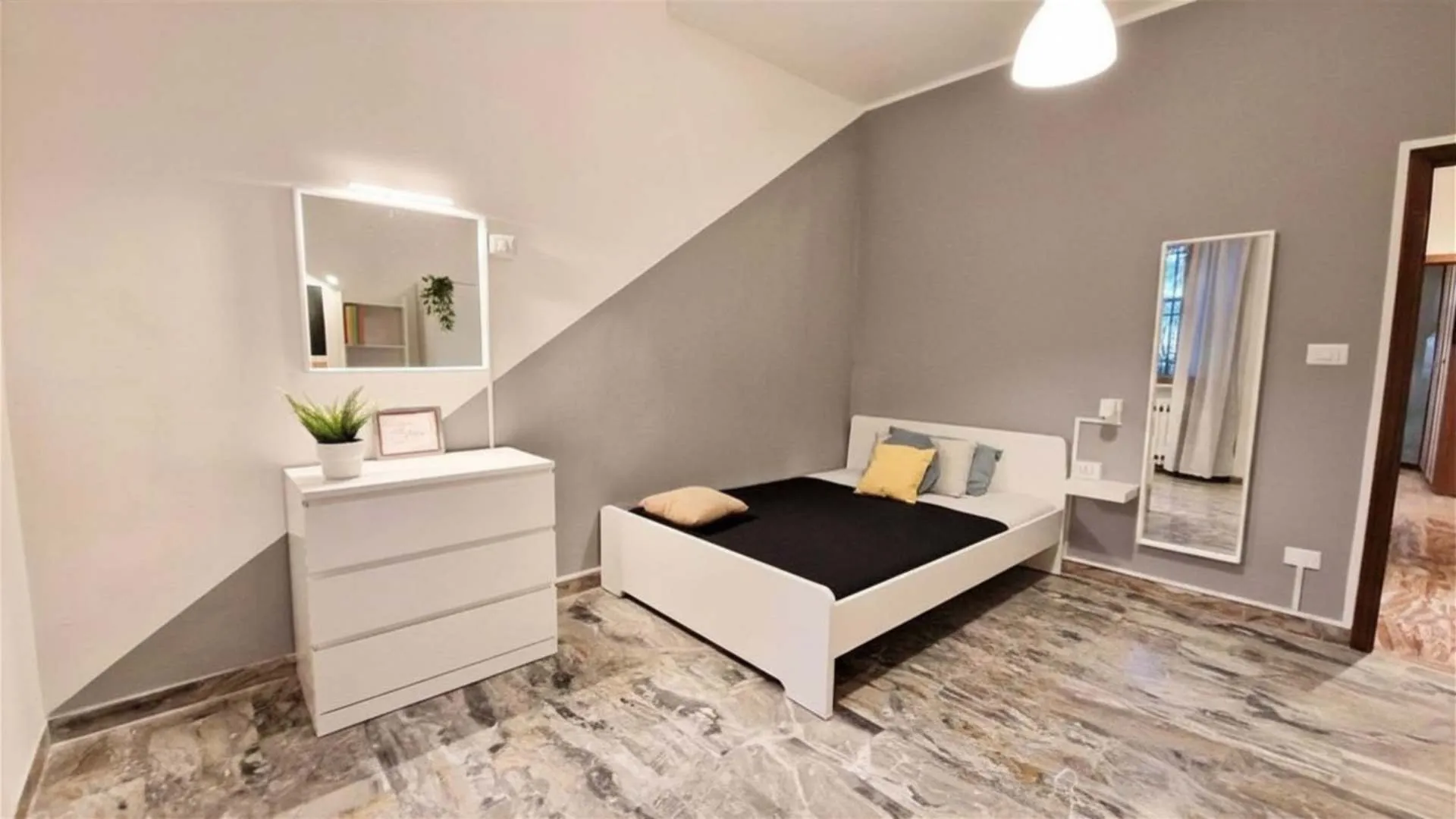 Private room in Bologna